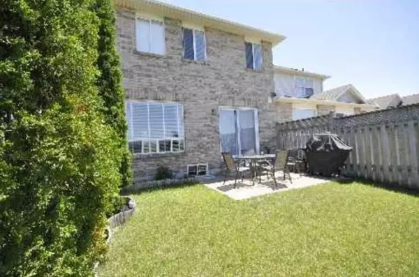 Milton, ON L9T 5N4,1628 Stover CRES