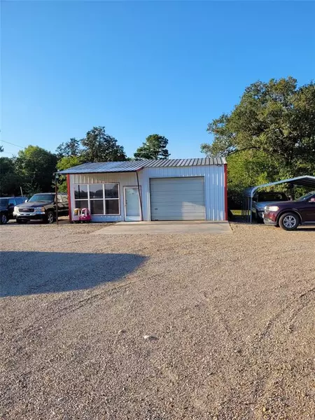 720 W Front Street, Blossom, TX 75416