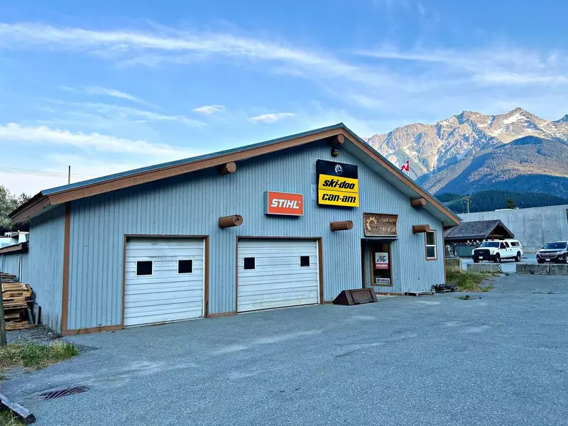 7446 PROSPECT STREET, Pemberton, BC V0N 2L2