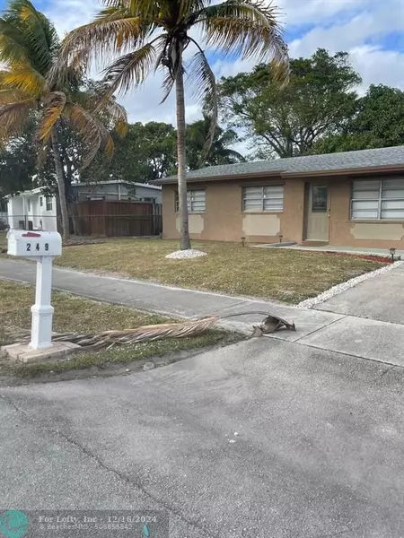 249 NE 40th St, Deerfield Beach, FL 33064