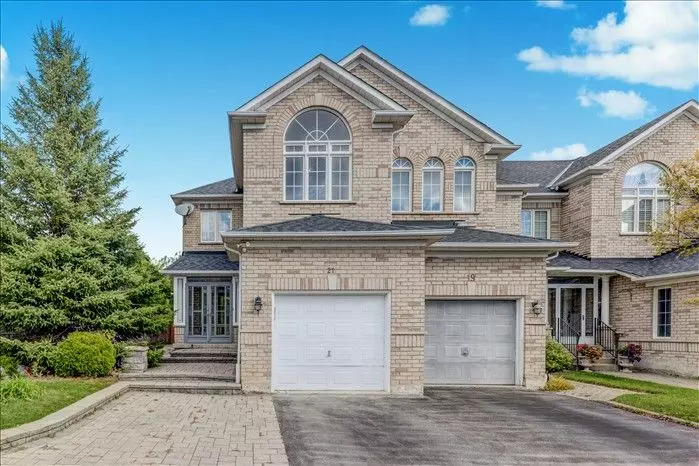 21 Debonair DR, Richmond Hill, ON L4C 0R2