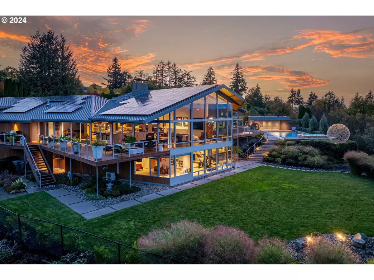 Lake Oswego, OR 97034,17700 UPPER CHERRY LN