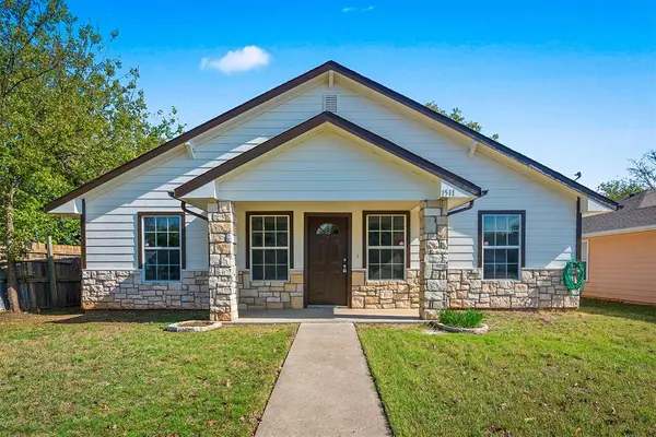 1511 N Brents Avenue, Sherman, TX 75090