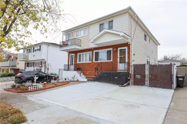 Staten  Island, NY 10306,32 Thayer PL