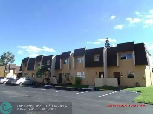 5751 Blueberry Ct  #105, Lauderhill, FL 33313