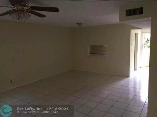 Lauderhill, FL 33313,5751 Blueberry Ct  #105