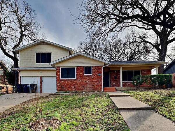 7236 Hightower Street, Fort Worth, TX 76112