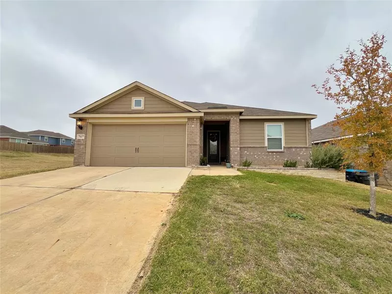 7617 Thunder River Road, Fort Worth, TX 76120