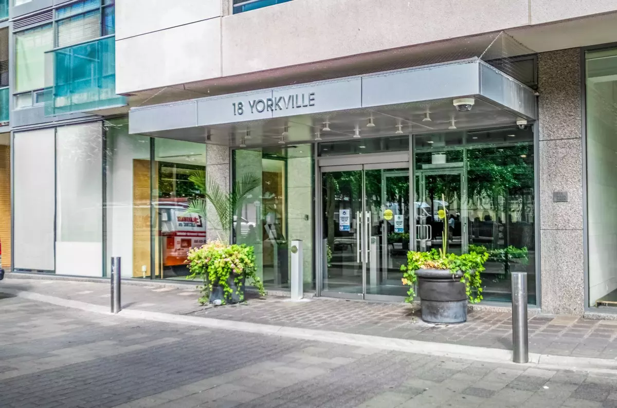 Toronto C02, ON M4W 3Y8,18 Yorkville AVE #903