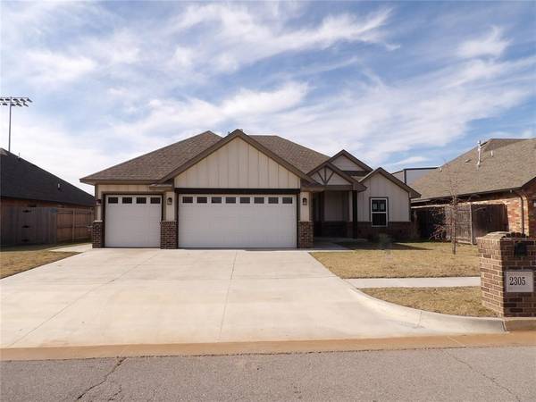 2305 Marjorie Lane, Yukon, OK 73099