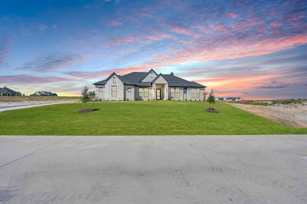 270 Marie Lane, Waxahachie, TX 75167