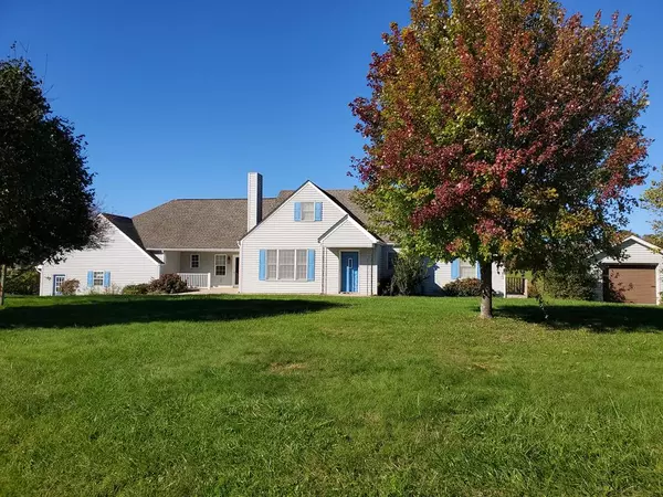 2926 Gladesboro Road, Hillsville, VA 24343