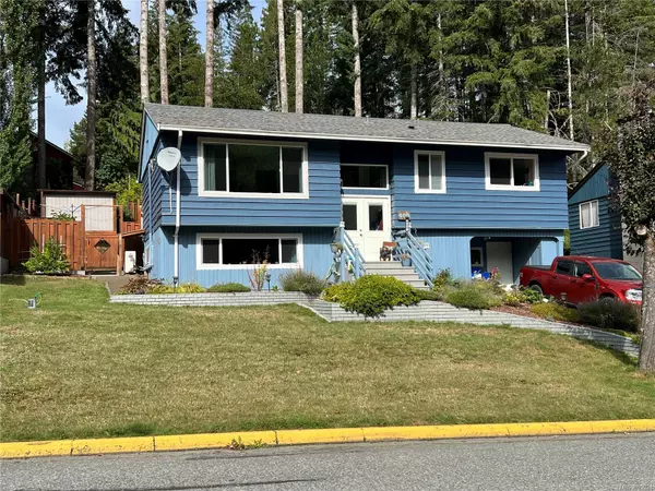 400 Nootka Dr, Gold River, BC V0P 1G0