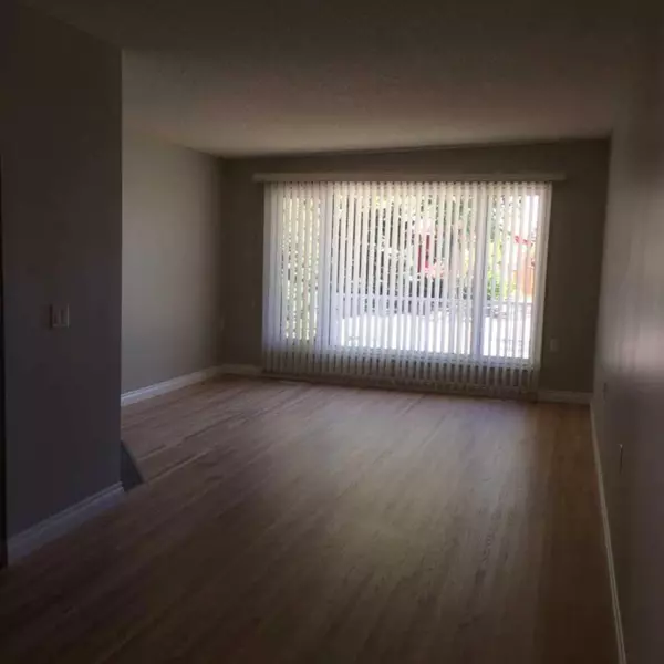 Calgary, AB T2M 1T5,915 23 AVE Northwest