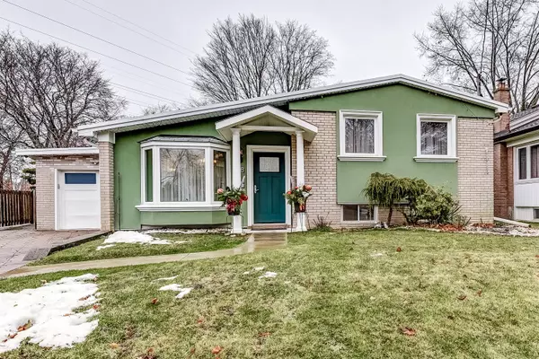 48 Benroyal CRES, Toronto E09, ON M1H 1L5