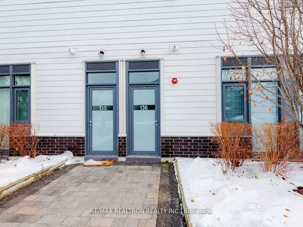 Innisfil, ON L9S 0M1,331 Broward WAY #136