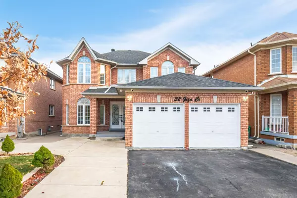 32 Giza CRES, Brampton, ON L6R 2R3