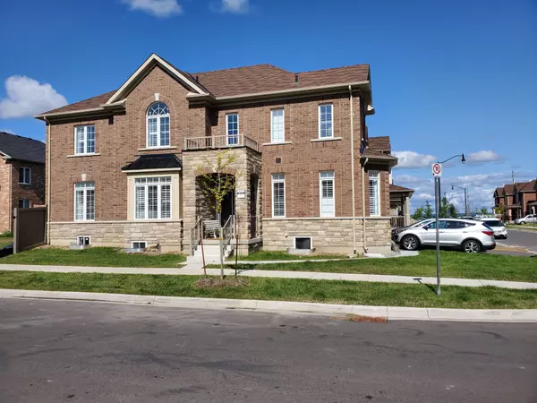 6 Taurus RD, Brampton, ON L7A 4E7