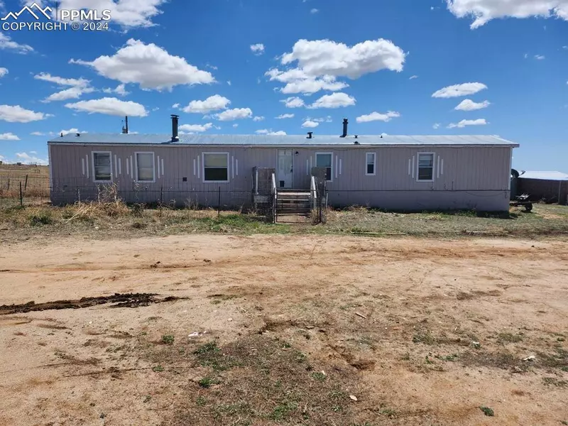 35275 Book RD, Yoder, CO 80864