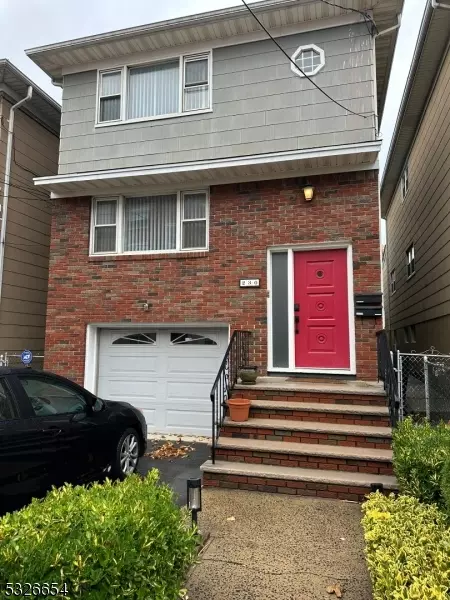 230 Bergen St, Harrison Town, NJ 07029