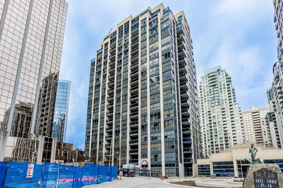 18 Hollywood AVE #401, Toronto C14, ON M2N 6P5