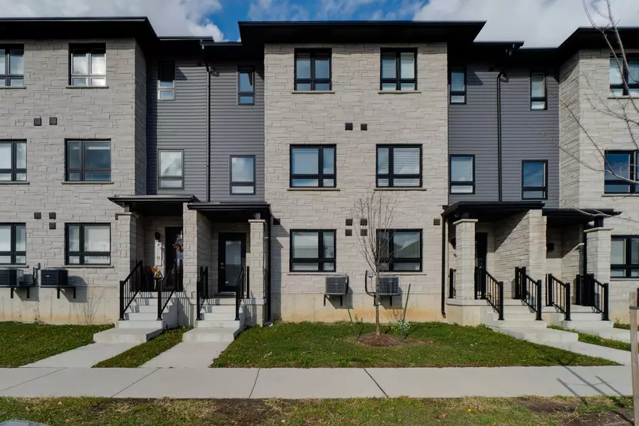 51 Sparrow AVE #4, Cambridge, ON N1T 0E5