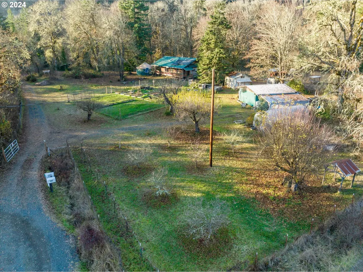 Veneta, OR 97487,22805 WILLOW LN