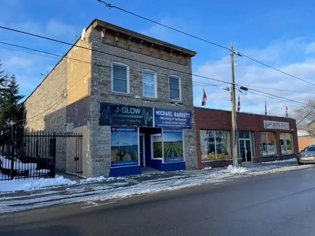 North Grenville, ON K0G 1J0,31-33 CLOTHIER ST