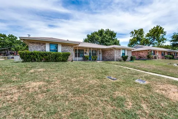 1422 Deborah Avenue,  Desoto,  TX 75115