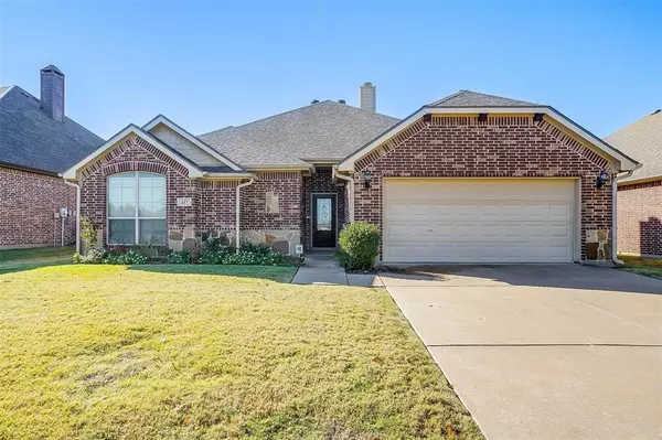 317 Colorado Drive, Burleson, TX 76028