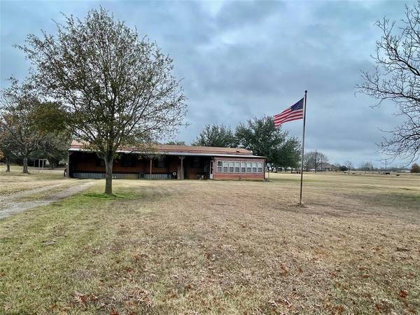 401 Vz County Road 3432, Wills Point, TX 75169