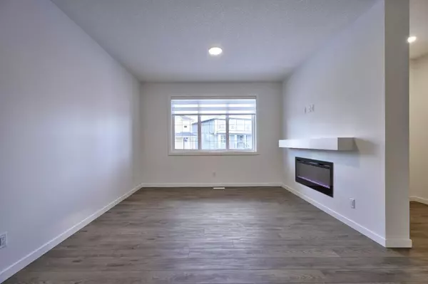 Calgary, AB T2X 5V2,123 Legacy Reach CT Southeast