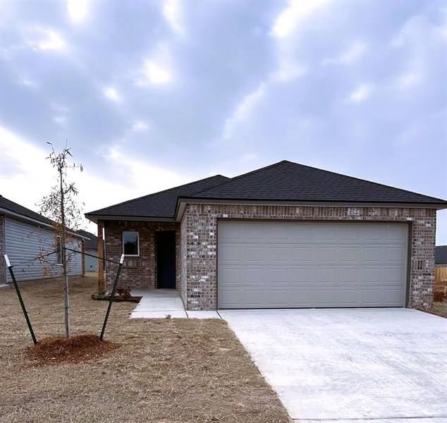 1216 Meadow Brook Drive, Purcell, OK 73080