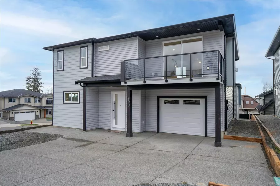 900 Monga Rd, Nanaimo, BC V9R 3T4