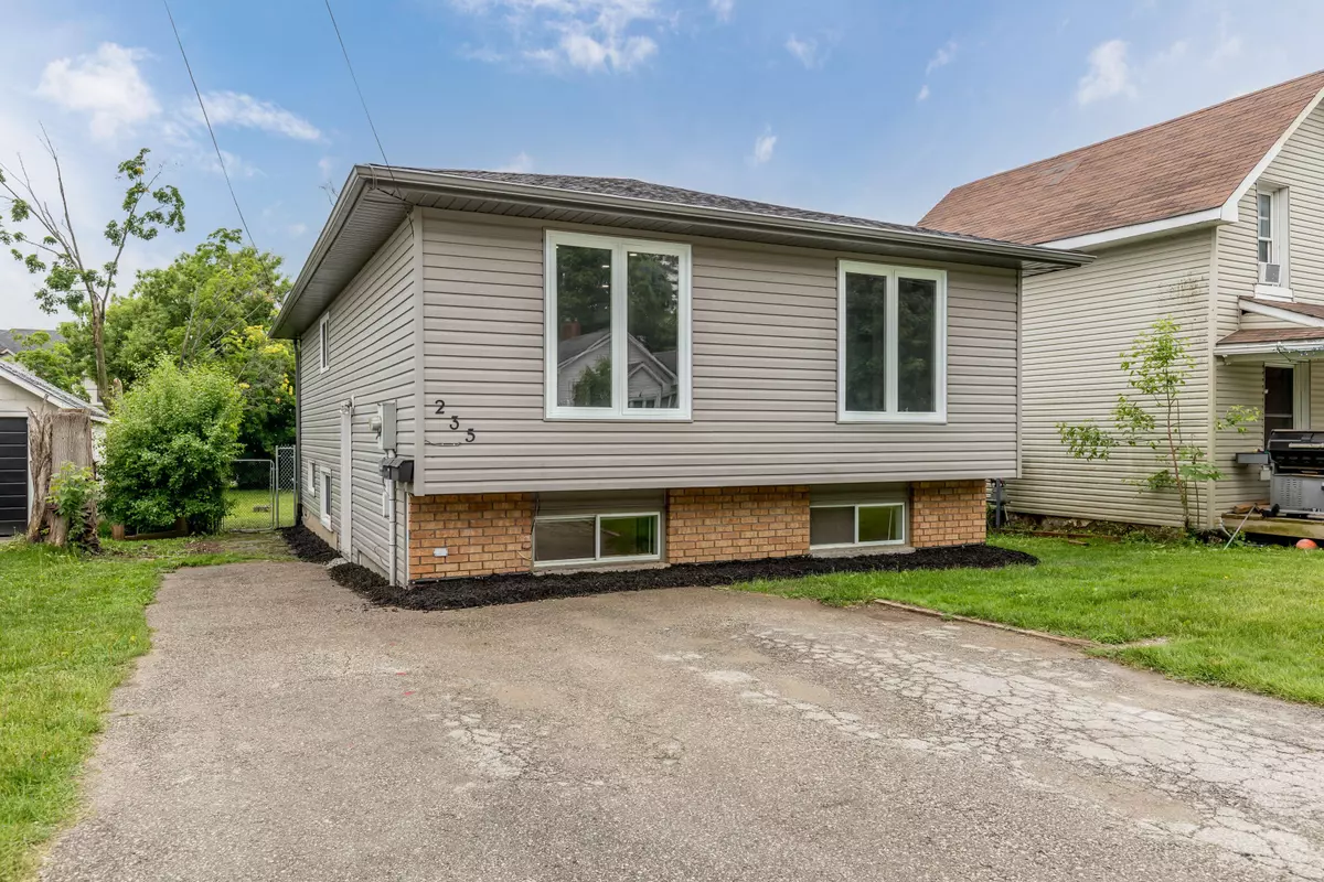 Simcoe, ON L3V 1M6,235 Clayborne PL