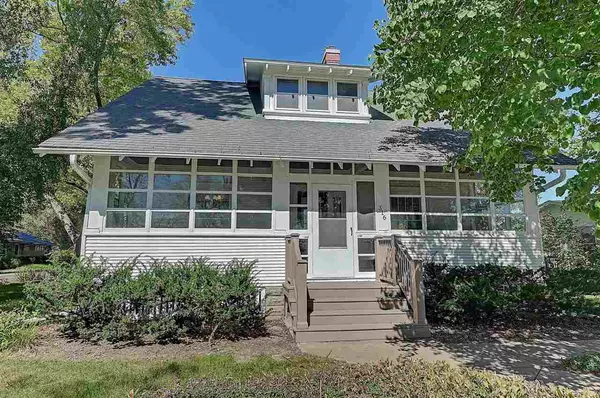 316 Myrtle Avenue, Iowa City, IA 52246