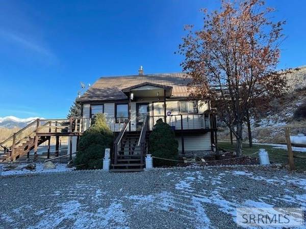 19 Parkview Road, Salmon, ID 83467