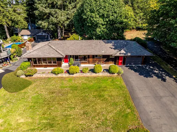 1310 Glen Urquhart Ave, Courtenay, BC V9N 3Y2