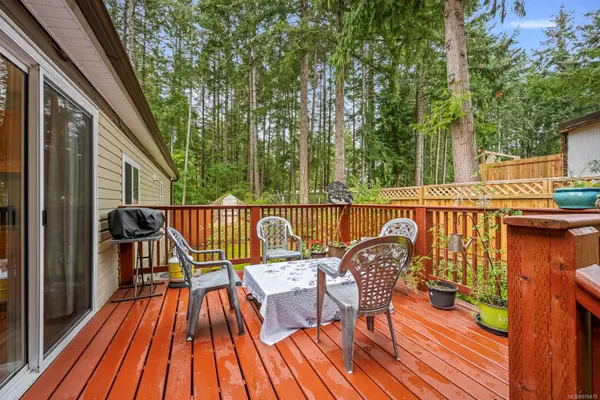 Comox, BC V9M 3Z4,2065 Austin Rd