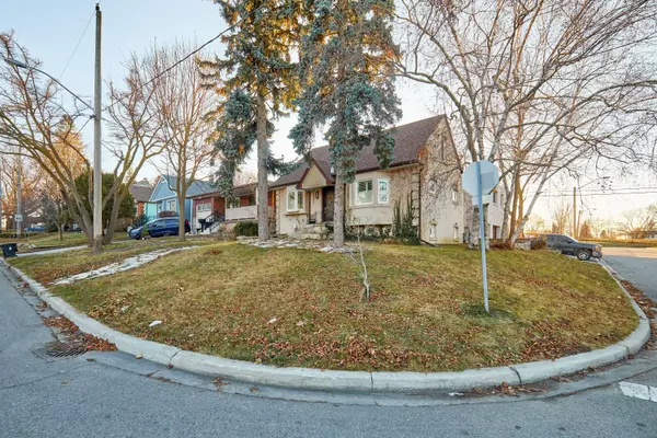 Toronto E08, ON M1M 2R5,128 Harewood AVE #Bsmt