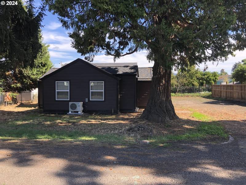 345 S 38TH ST, Springfield, OR 97478