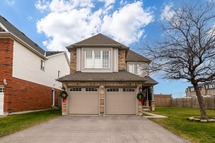 33 Tweedie CRES #BSMT, Whitby, ON L1P 1X4