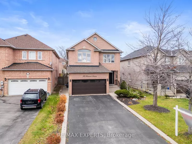 111 Fairmont AVE, Vaughan, ON L6A 2P4