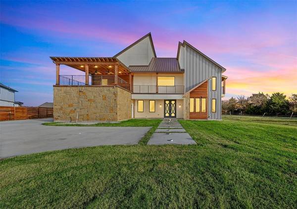 3950 Lizzy Lane, Midlothian, TX 76065