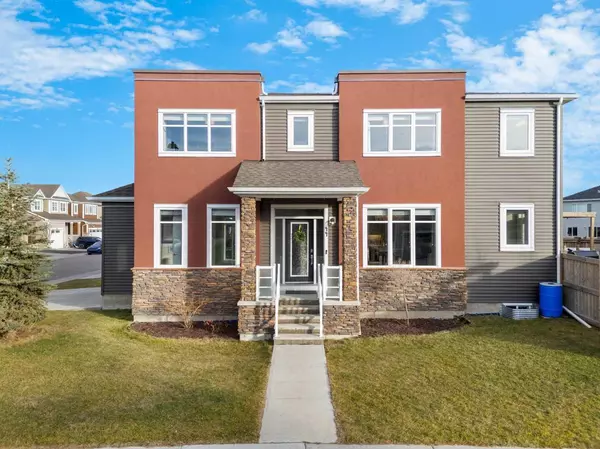 Airdrie, AB T4B 4E8,44 Windford PARK SW