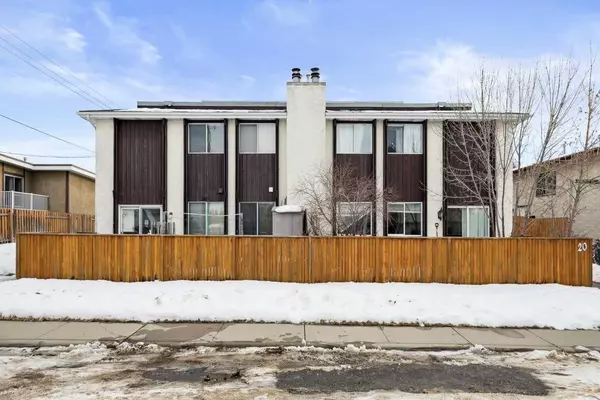 Calgary, AB T2K4Z3,20 Huntley Close NE #4