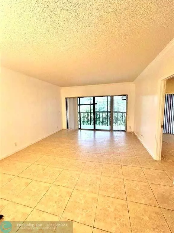 Coral Springs, FL 33065,2500 Coral Springs Dr  #314