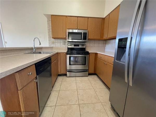 2445 SW 18th Ter  #222, Fort Lauderdale, FL 33315