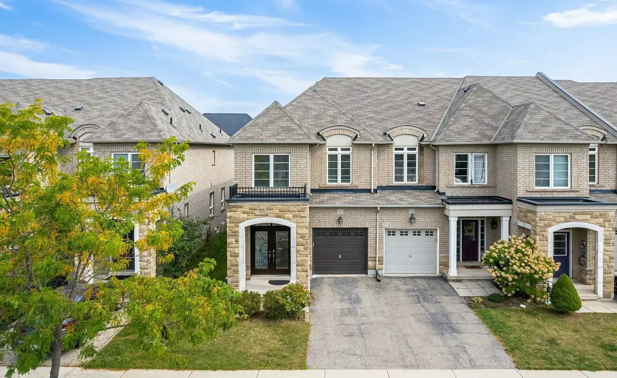 Oakville, ON L6M 0J3,2461 Grand Oak TRL