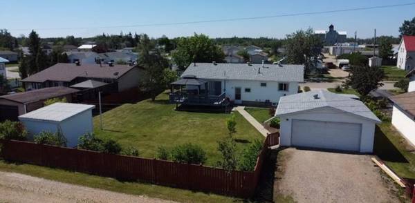 Hines Creek, AB T0H 2A0,924 4 AVE